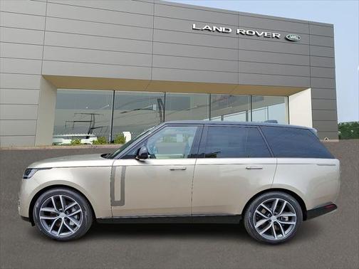 2025 Land Rover Range Rover P530 SE