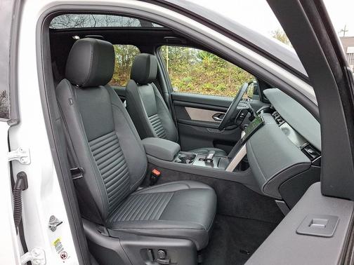 2025 Land Rover Discovery Sport Dynamic SE