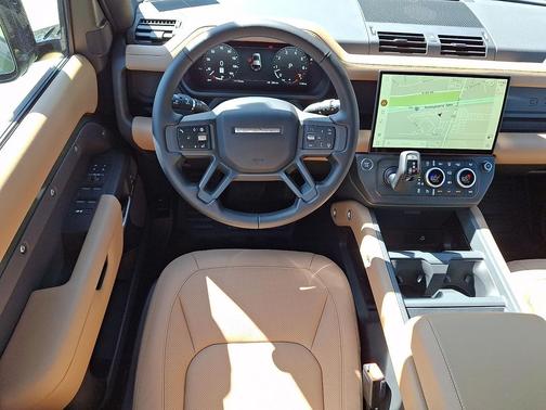 Woolstone Green Metallic 2026 Land Rover Defender P400 X-Dynamic SE
