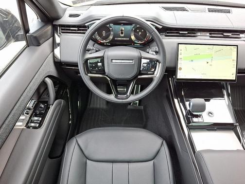 2025 Land Rover Range Rover Sport SE