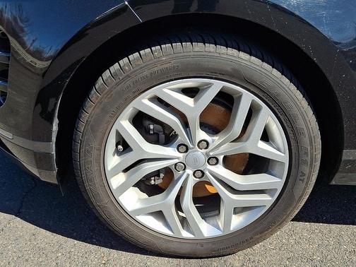 2023 Land Rover Range Rover Evoque R-Dynamic SE