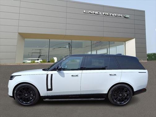 2025 Land Rover Range Rover P530 SE 7 Seat