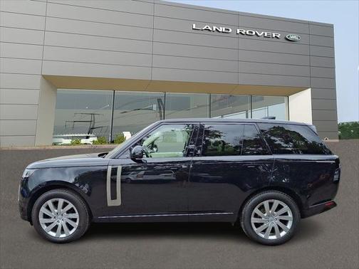 2023 Land Rover Range Rover P400 SE