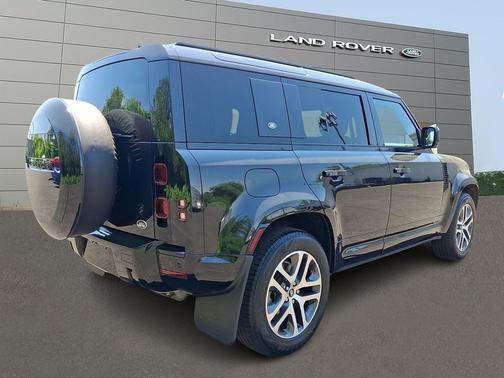 Santorini Black Metallic - 1AG 2022 Land Rover Defender 110 XS Edition