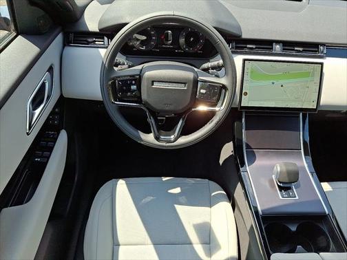 2026 Land Rover Range Rover Velar P250 SE R-Dynamic