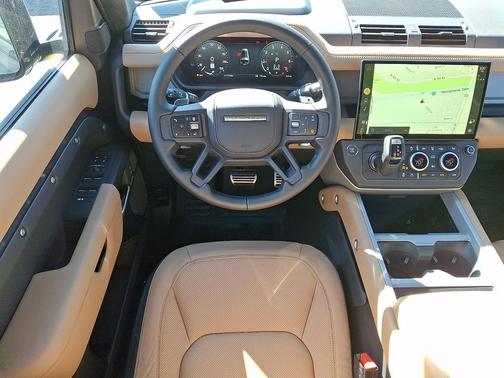 2026 Land Rover Defender V8