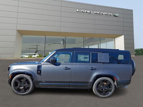 2026 Land Rover Defender V8