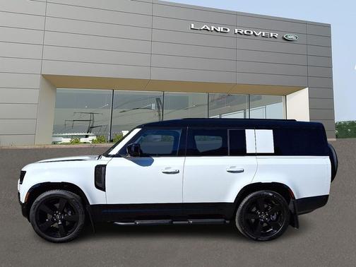 2025 Land Rover Defender 130 P400 X-Dynamic SE