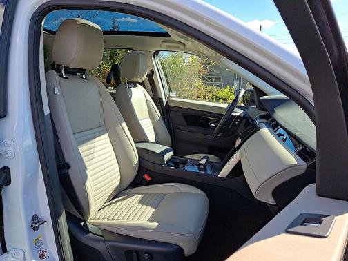 2025 Land Rover Discovery Sport S