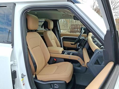 2026 Land Rover Defender P400 X-Dynamic SE