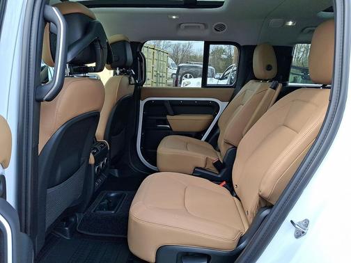 2026 Land Rover Defender P400 X-Dynamic SE