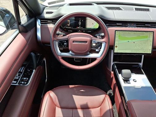 2025 Land Rover Range Rover P530 SE