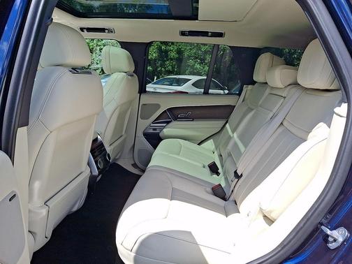 2023 Land Rover Range Rover P400 SE