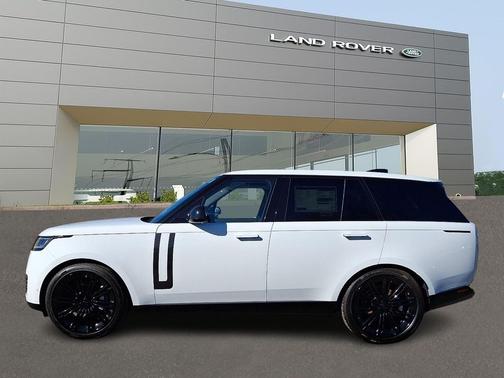 2026 Land Rover Range Rover P400 SE