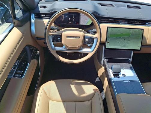 Ostuni Pearl Wht Prem Met 2026 Land Rover Range Rover P400 SE 7 Seat