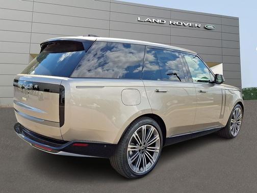 2025 Land Rover Range Rover P400 SE