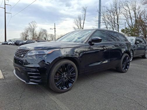 2026 Land Rover Range Rover Velar P250 SE R-Dynamic