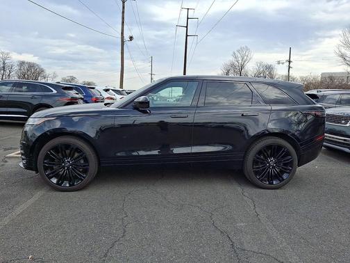 2026 Land Rover Range Rover Velar P250 SE R-Dynamic