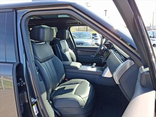 2025 Land Rover Range Rover P530 Autobiography 7 Seat