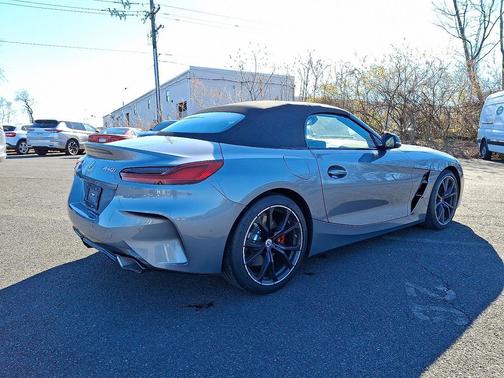 2023 BMW Z4 M40i