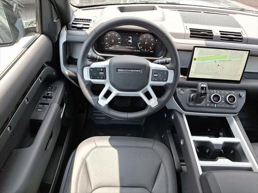 2025 Land Rover Defender 110 P500 X-Dynamic SE