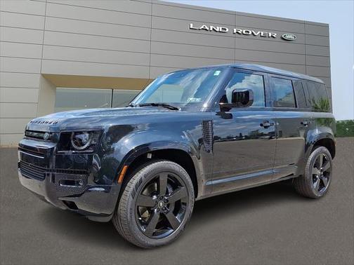 2025 Land Rover Defender 110 P500 X-Dynamic SE