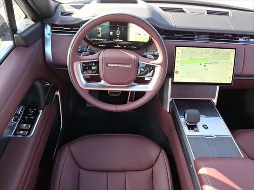 2025 Land Rover Range Rover P530 SE