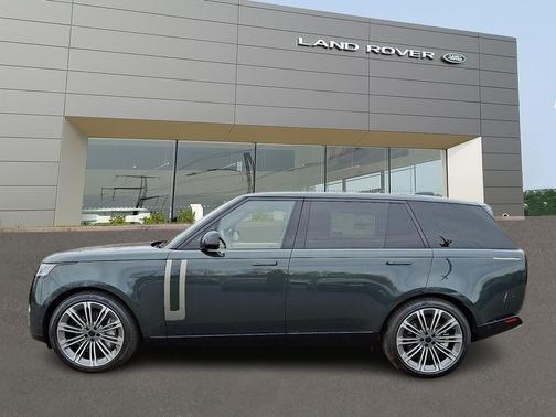 Belgravia Green Metallic - 1DV 2026 Land Rover Range Rover P530 SE 7 Seat