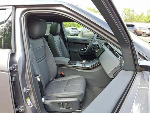 2026 Land Rover Range Rover Evoque Core S