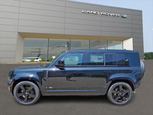 2025 Land Rover Defender 110 P500 X-Dynamic SE