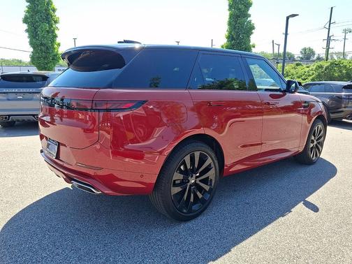 Firenze Red Metallic 2025 Land Rover Range Rover Sport SE