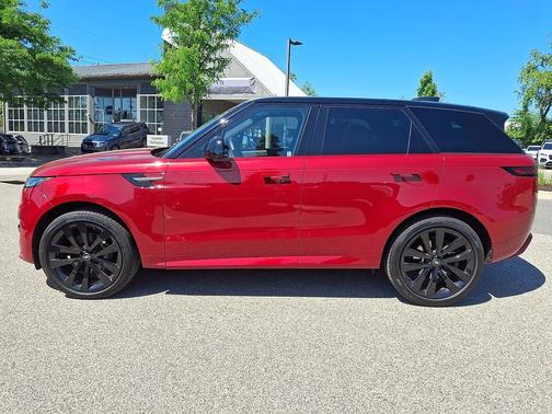 Firenze Red Metallic 2025 Land Rover Range Rover Sport SE