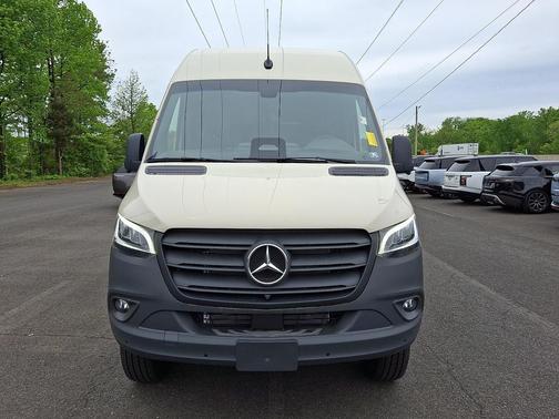 Pebble Grey - 7701 2026 Mercedes-Benz Sprinter 2500 Cargo 144 WB