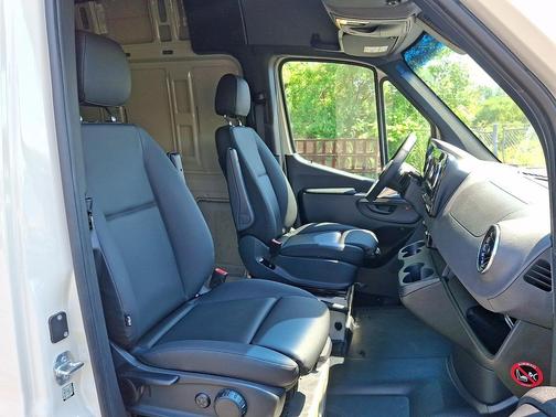 Pebble Grey - 7701 2026 Mercedes-Benz Sprinter 2500 Cargo 144 WB