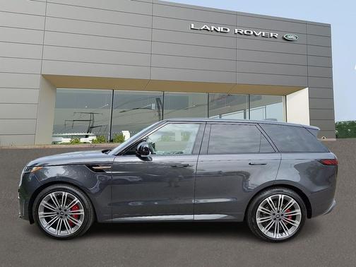 2025 Land Rover Range Rover Sport SE