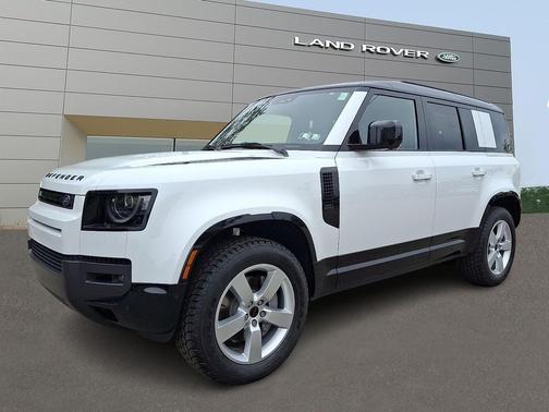 Fuji White 2026 Land Rover Defender P400 X-Dynamic SE