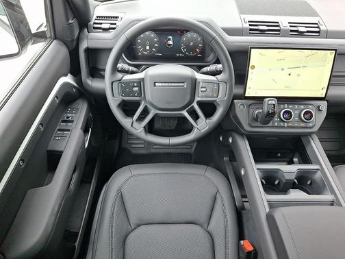 Fuji White 2026 Land Rover Defender P400 X-Dynamic SE