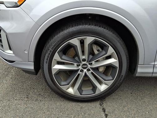 2021 Audi Q7 55 Premium Plus