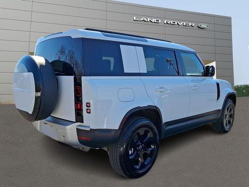 2025 Land Rover Defender 110 P300