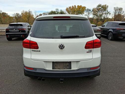 2017 Volkswagen Tiguan 2.0T Wolfsburg Edition