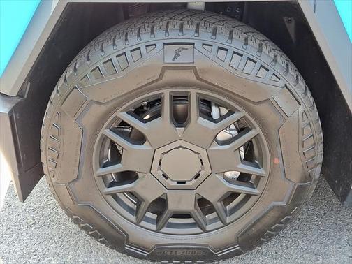 2024 Tesla Cybertruck All-Wheel Drive