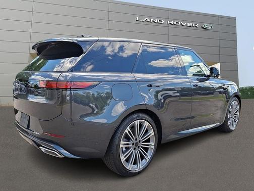 Carpathian Grey Premium Metallic 2026 Land Rover Range Rover Sport SE