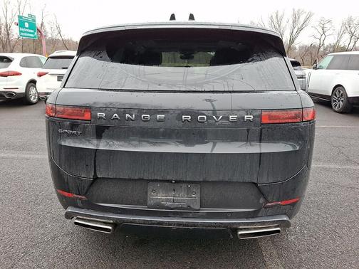 2024 Land Rover Range Rover Sport SE