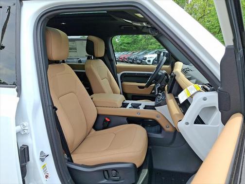 2025 Land Rover Defender 110 P500 X-Dynamic SE