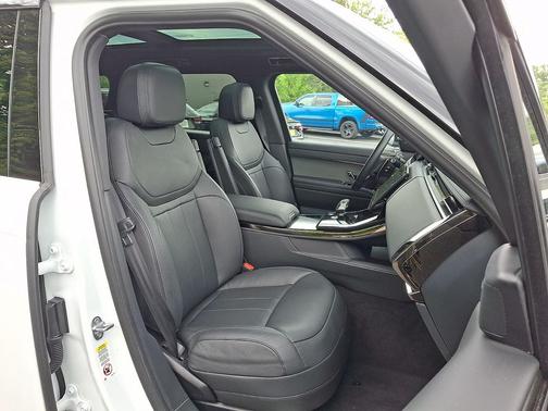 Fuji White 2025 Land Rover Range Rover Sport P360 S