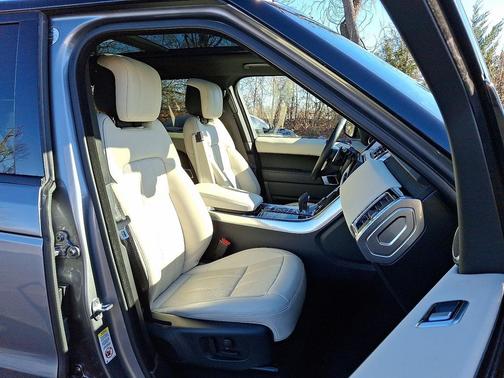 2022 Land Rover Range Rover Sport HSE Silver Edition