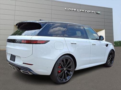 2025 Land Rover Range Rover Sport SE