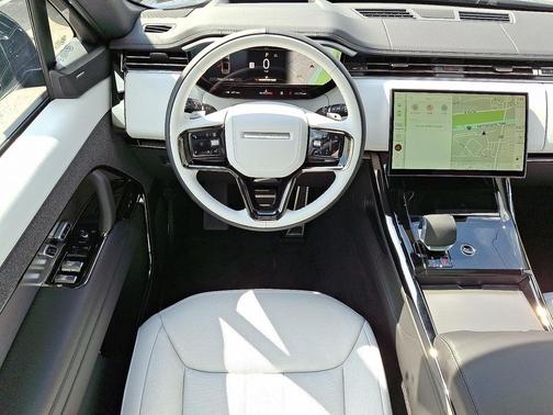 2025 Land Rover Range Rover Sport SE