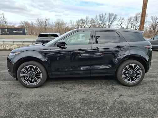 Santorini Black Metallic - 1AG 2026 Land Rover Range Rover Evoque Core S