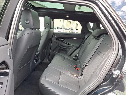 Santorini Black Metallic - 1AG 2026 Land Rover Range Rover Evoque Core S